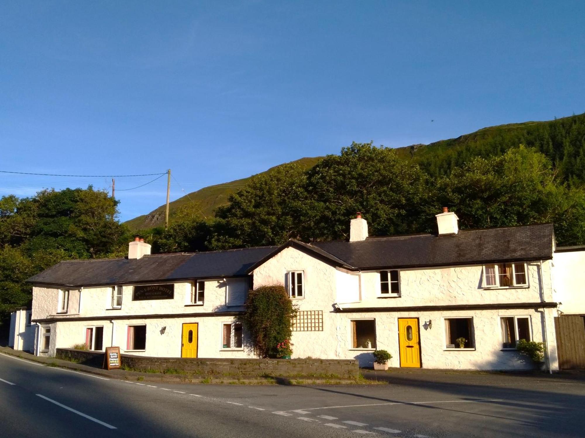 Pen-Y-Bont Hotel Tal-y-llyn Екстер'єр фото