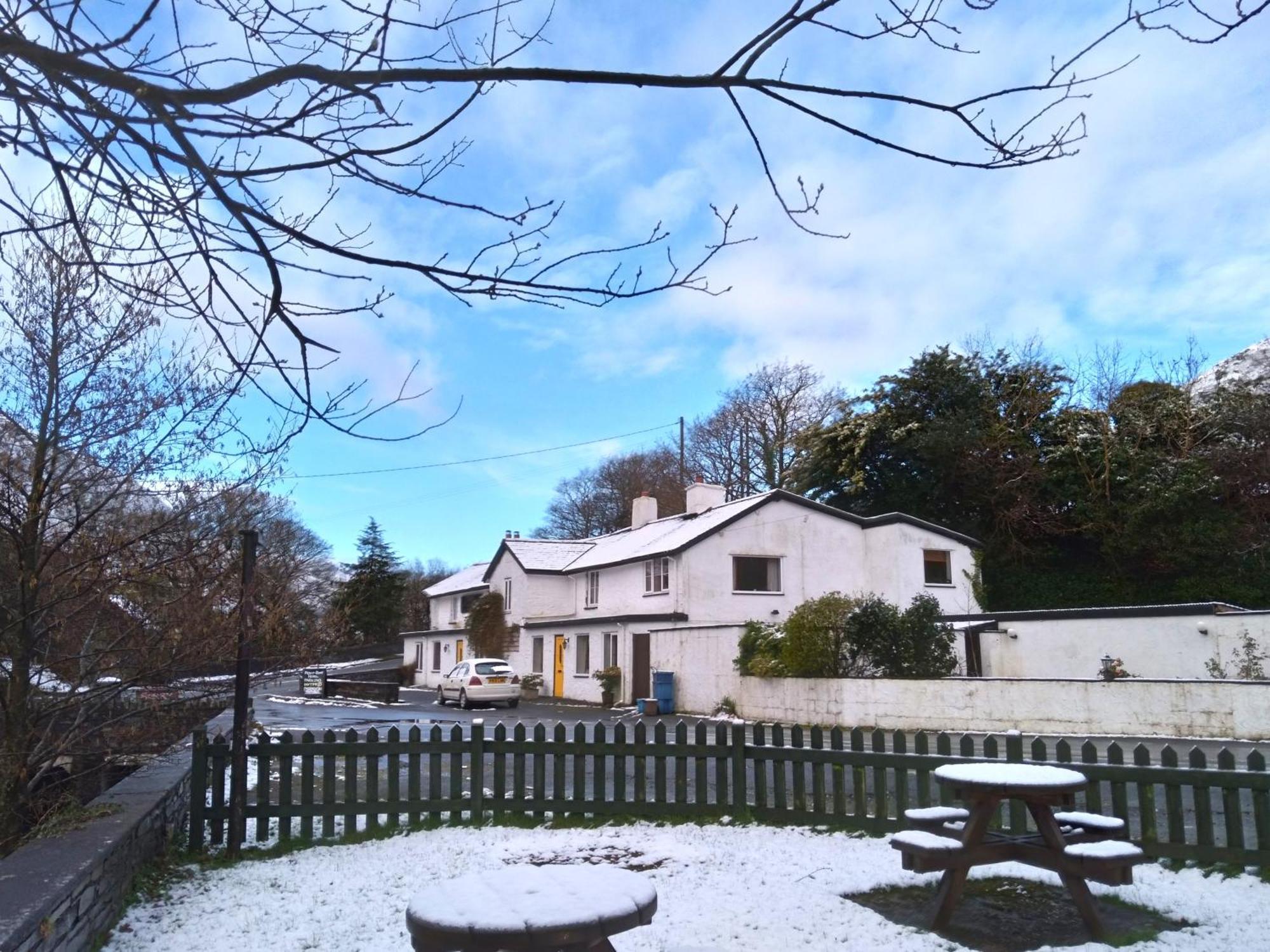 Pen-Y-Bont Hotel Tal-y-llyn Екстер'єр фото